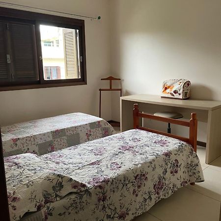 Sobrado Aconchegante Villa ตอร์เฮส ภายนอก รูปภาพ