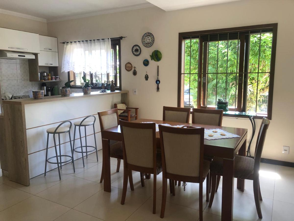 Sobrado Aconchegante Villa ตอร์เฮส ภายนอก รูปภาพ