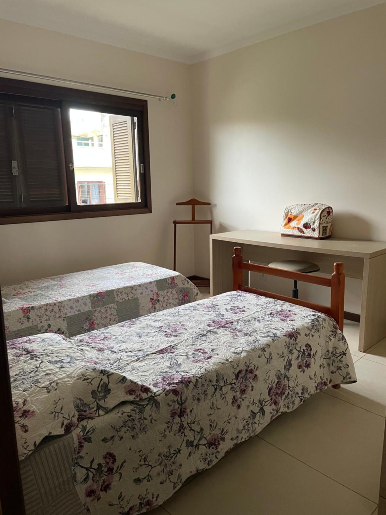 Sobrado Aconchegante Villa ตอร์เฮส ภายนอก รูปภาพ